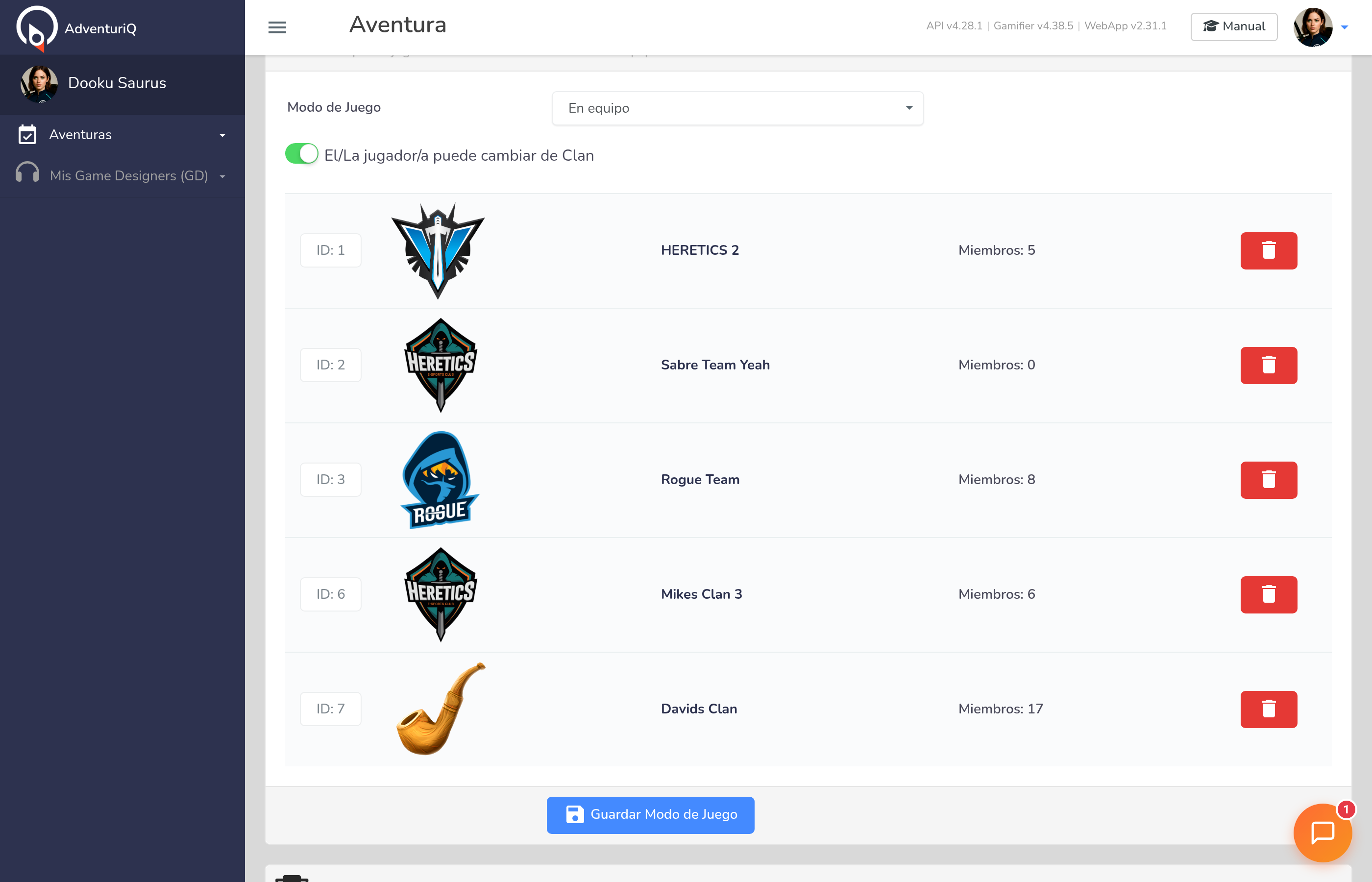 Sección Modo de Juego configurada "En equipo" con Clanes — la captura muestra una Aventura en modo Por Equipos con Clanes configurados